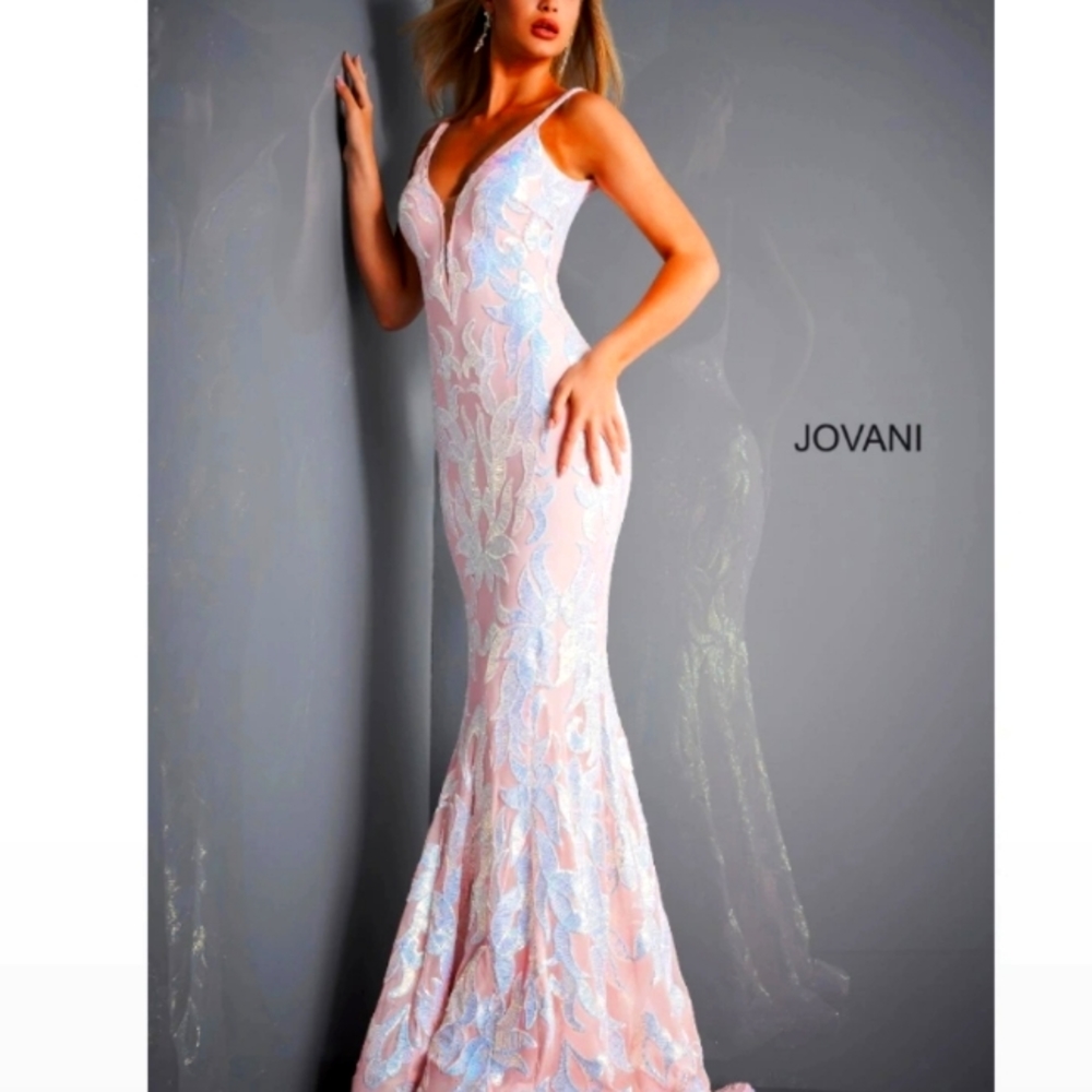 Beautiful!!!!!! Jovani Prom  Gown ***New*** sz 10 pink/iridescent sequence.